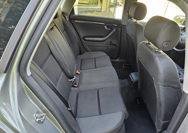 Audi A4 cena 12900 przebieg: 255000, rok produkcji 2003 z Puławy małe 352
